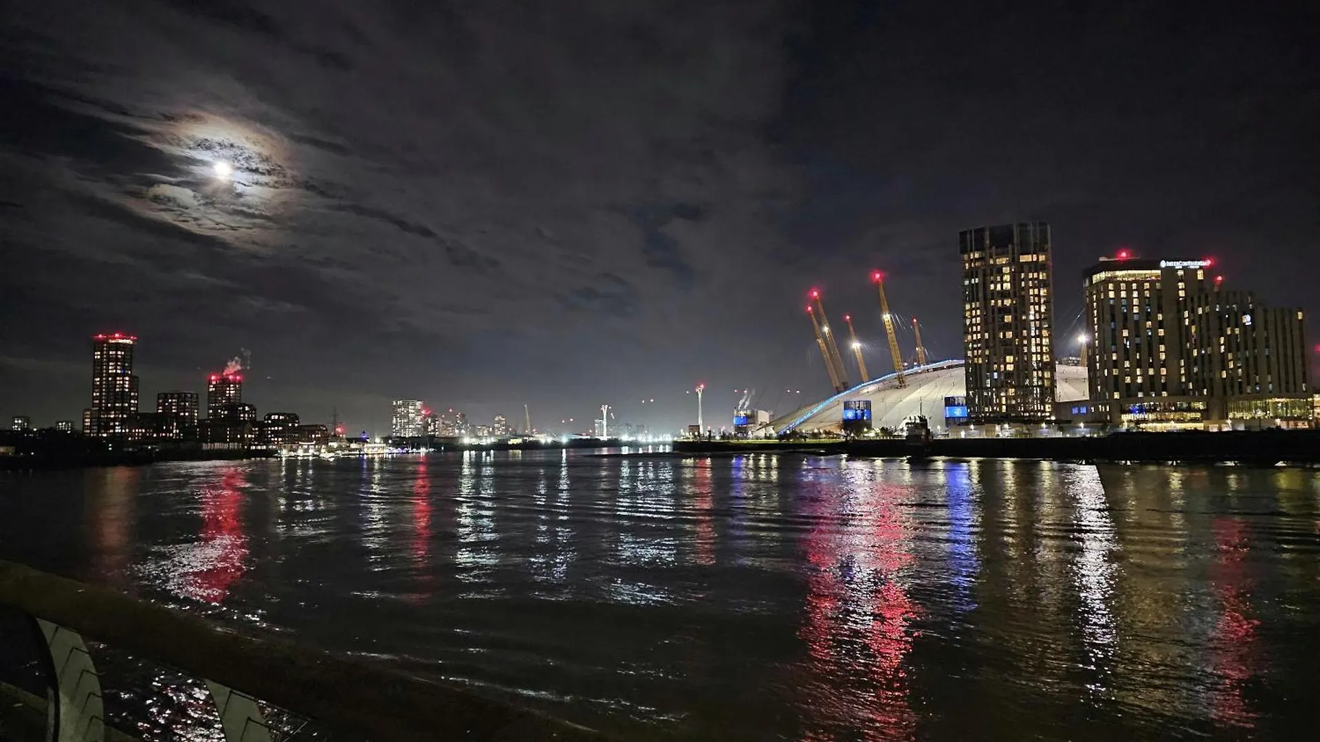 Luxury Apartment In Canary Wharf London Großbritannien